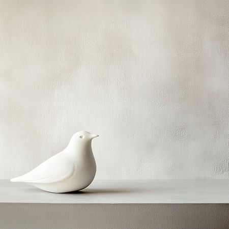 Obraz na płótnie canvas - Figurka gołębia